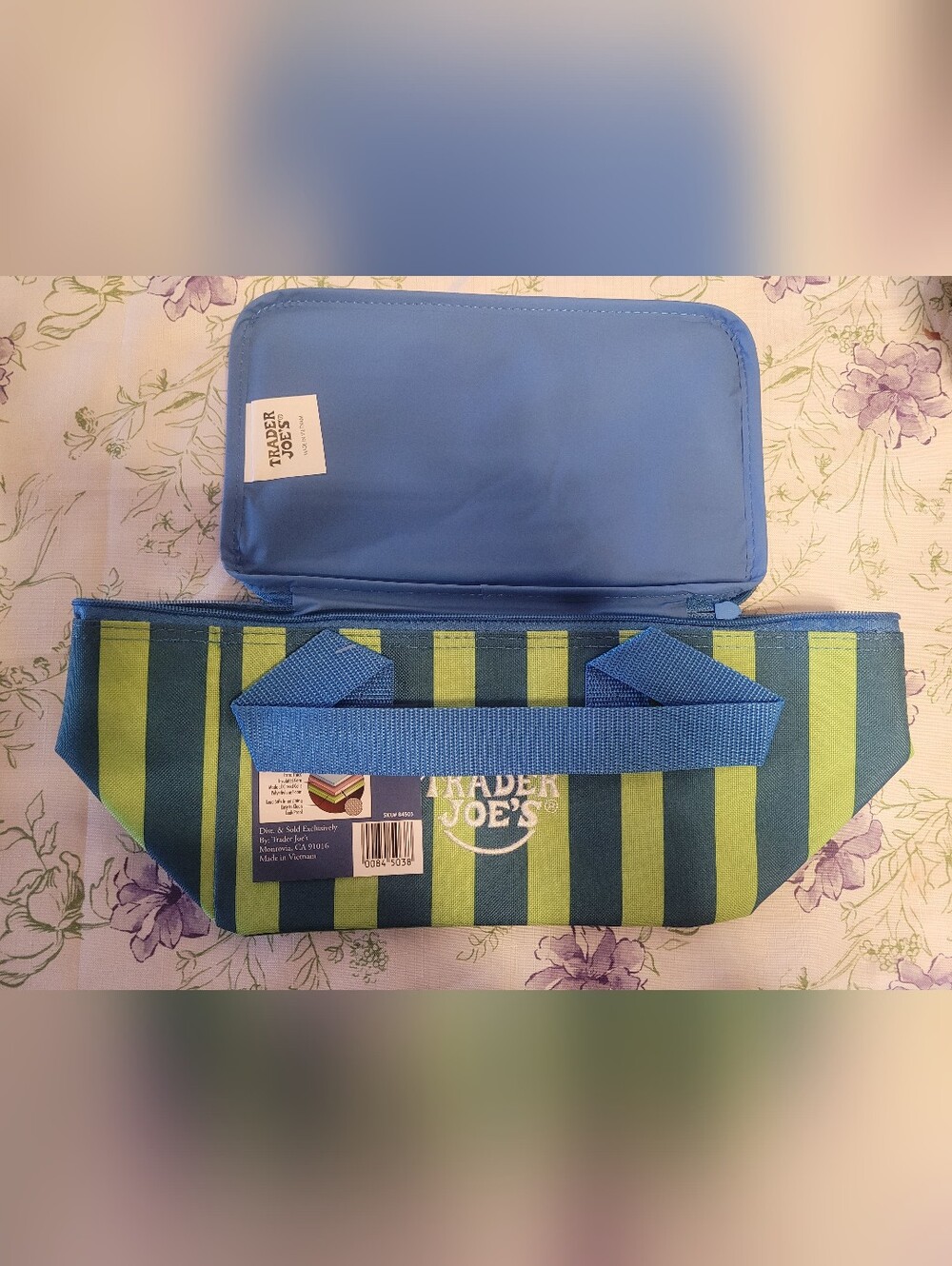 Trader Joes Mini Insulated